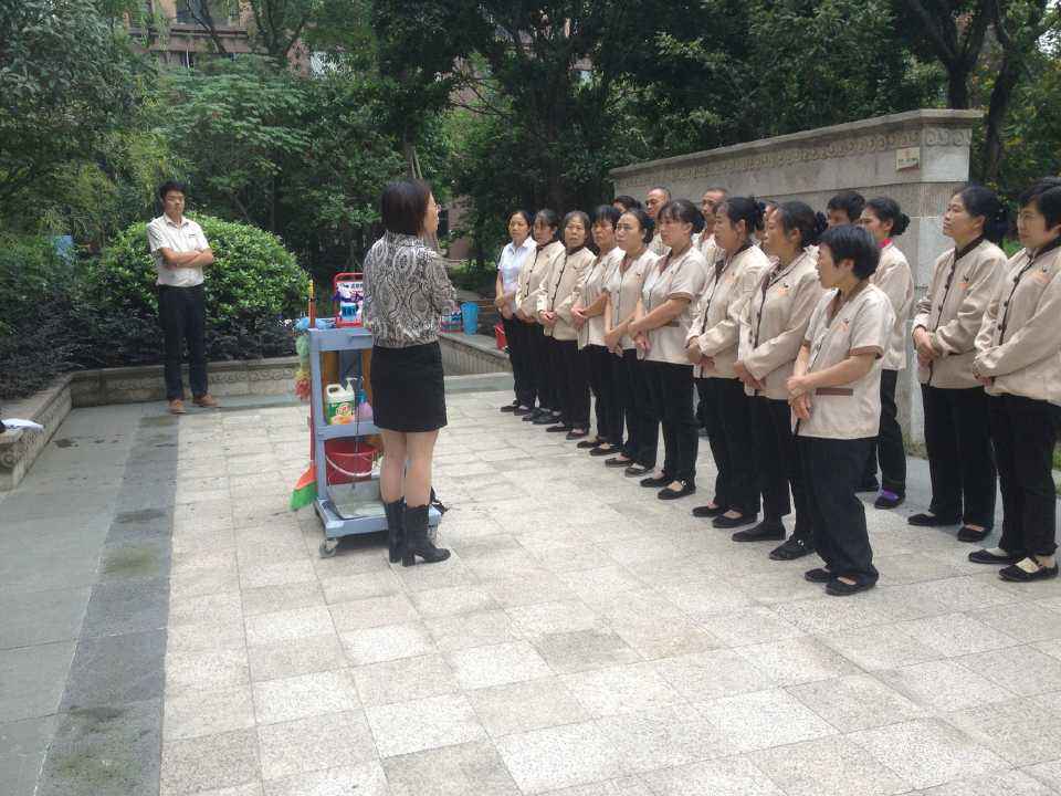 &#19975;&#35937;&#22478;&#20307;&#32946;&#45;&#19975;&#35937;&#22478;&#65288;&#20013;&#22269;&#65289;&#20844;&#21496;