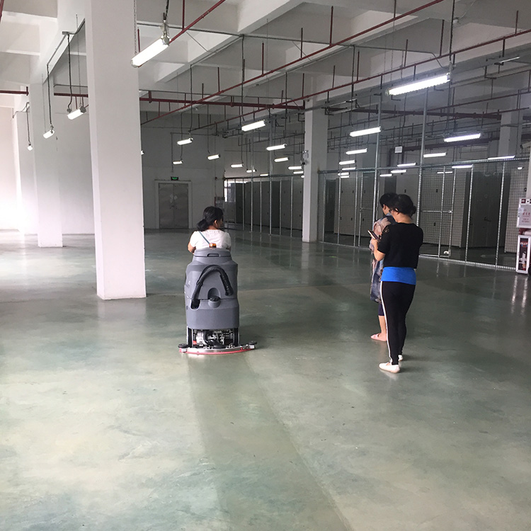&#19975;&#35937;&#22478;&#20307;&#32946;&#45;&#19975;&#35937;&#22478;&#65288;&#20013;&#22269;&#65289;&#20844;&#21496;